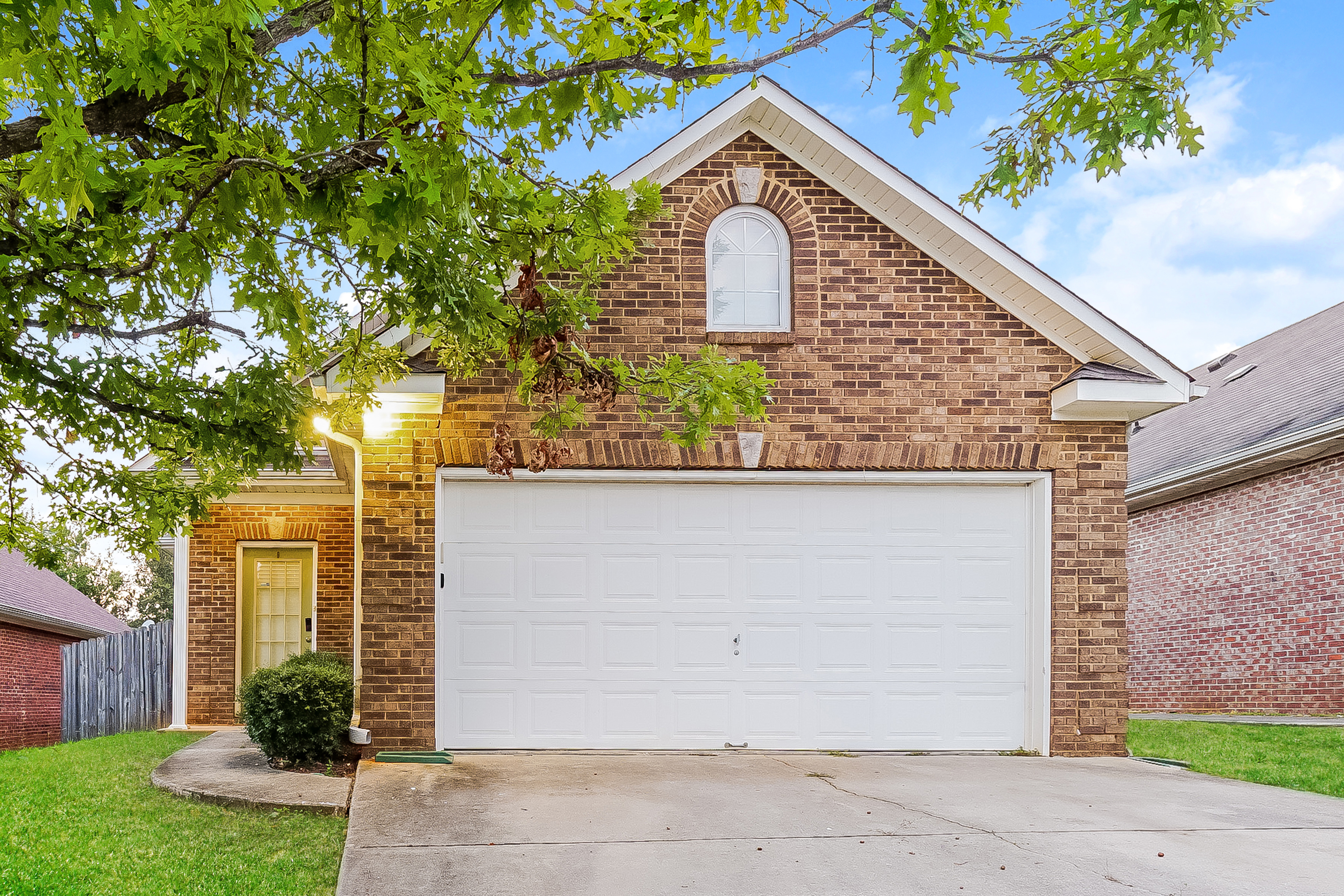 4737 Longmeadow Dr Bessemer, AL 35022